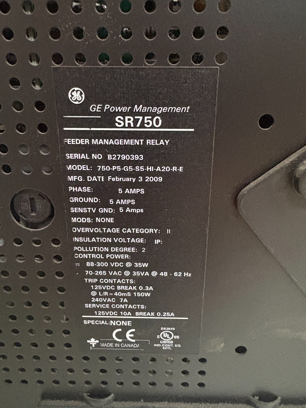 GENERAL ELECTRIC SR 750 FEEDER MANAGEMENT RELAY 750-P5-G5-HI-A20-R-E