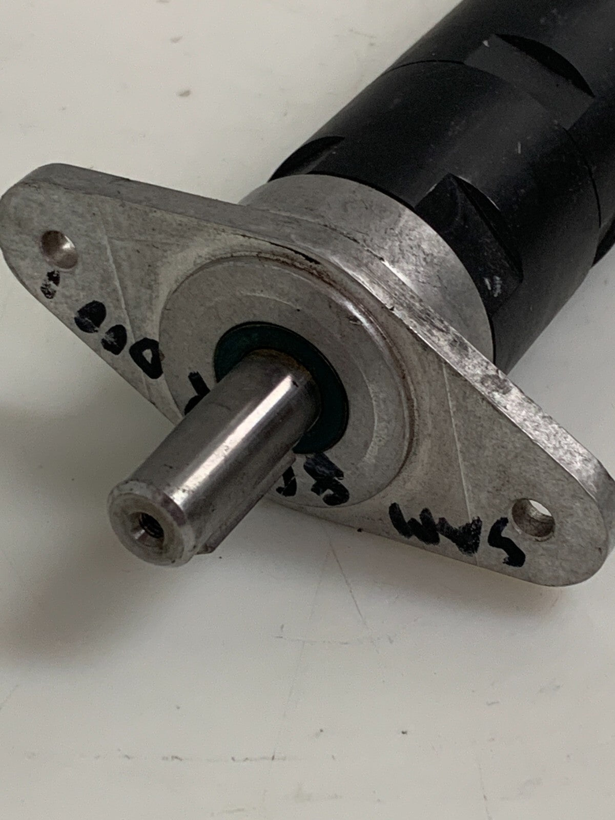 ATLAS COPCO SMALL VANE MOTOR LZB33-L-LR44-11 B5710492