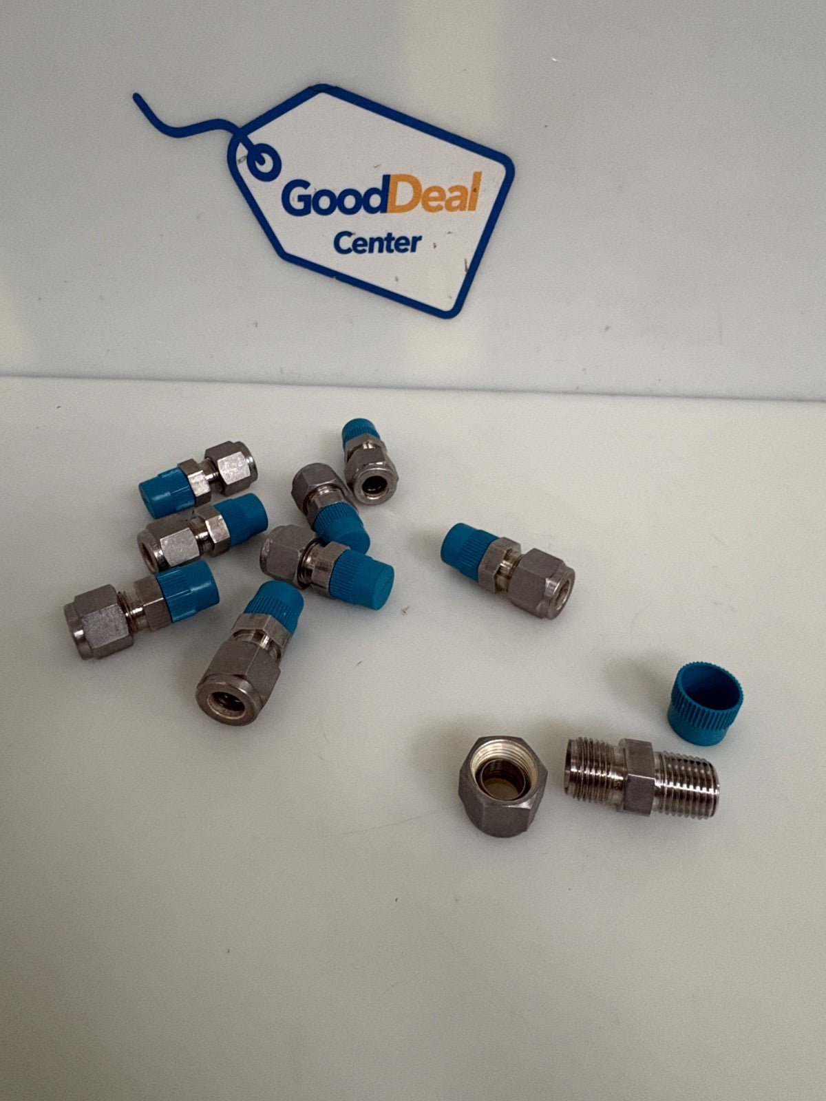 LOT OF 9 SWAGELOK S STEEL TUBE TO CONNECTOR FITTING 3/8 TUBE 1/4 CONNECTOR
