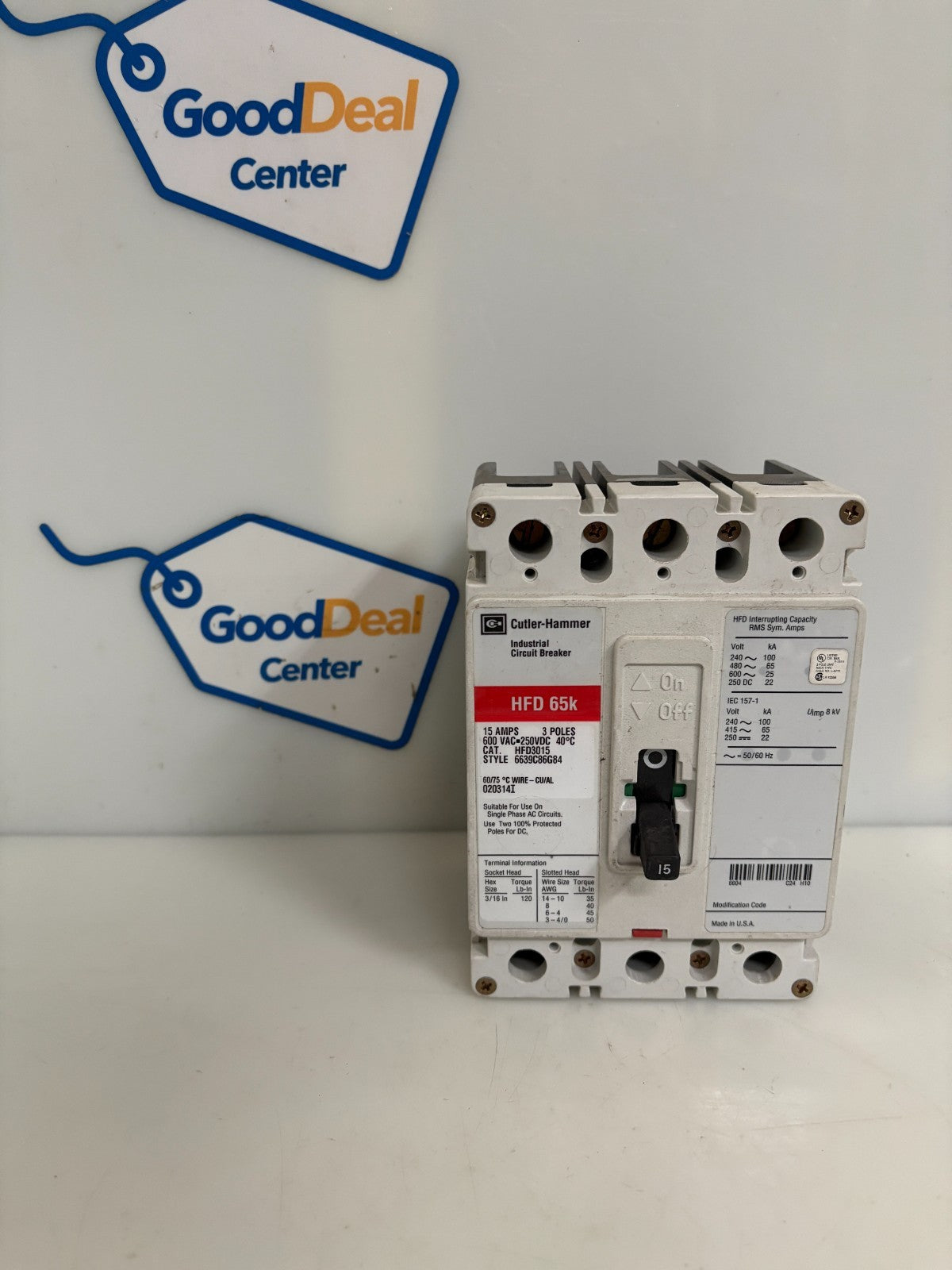 EATON CUTLER HAMMER 15 AMP CIRCUIT BREAKER HFD 65K HFD3015 6639C86G84