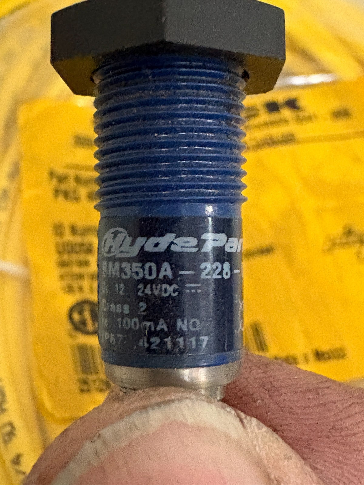 HYDE PARK ULTRASONIC SENSOR SM350A-228-00 W/TURCK PKG4M-53