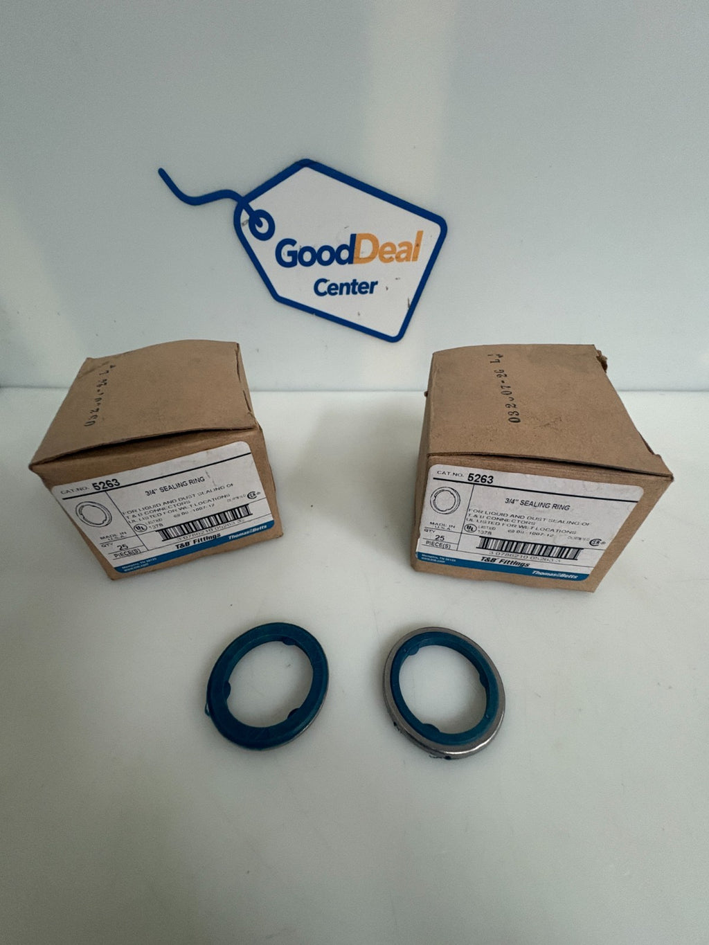 LOT OF 40 THOMAS & BETTS SEALING RING 3/4" #5263