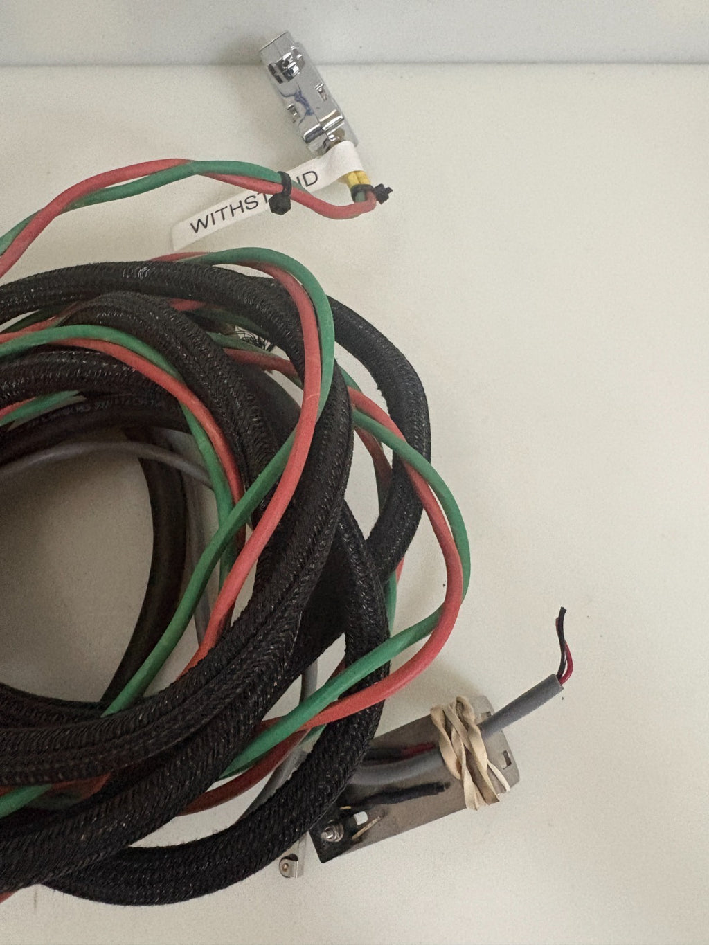 TELEMECANIQUE SAFETY INTERLOCK SWITCH XCSLF2525312 W/CABLES