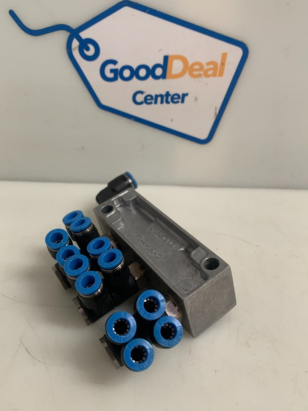 FESTO DISTRIBUTION BLOC FR-4-1/4-C W/FITTING
