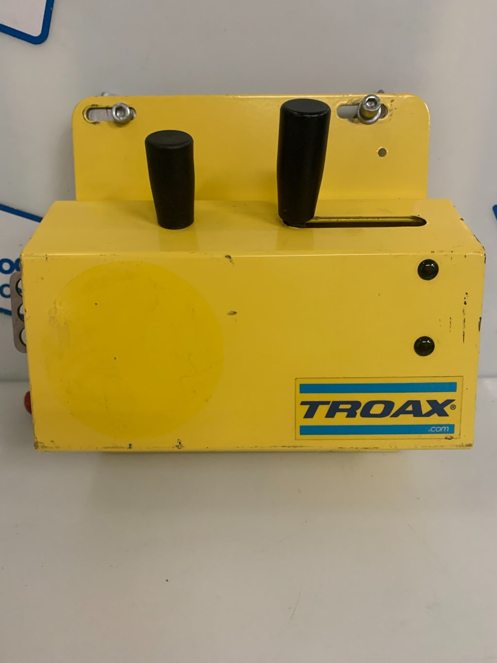 TROAX MANUAL SAFE LOCK