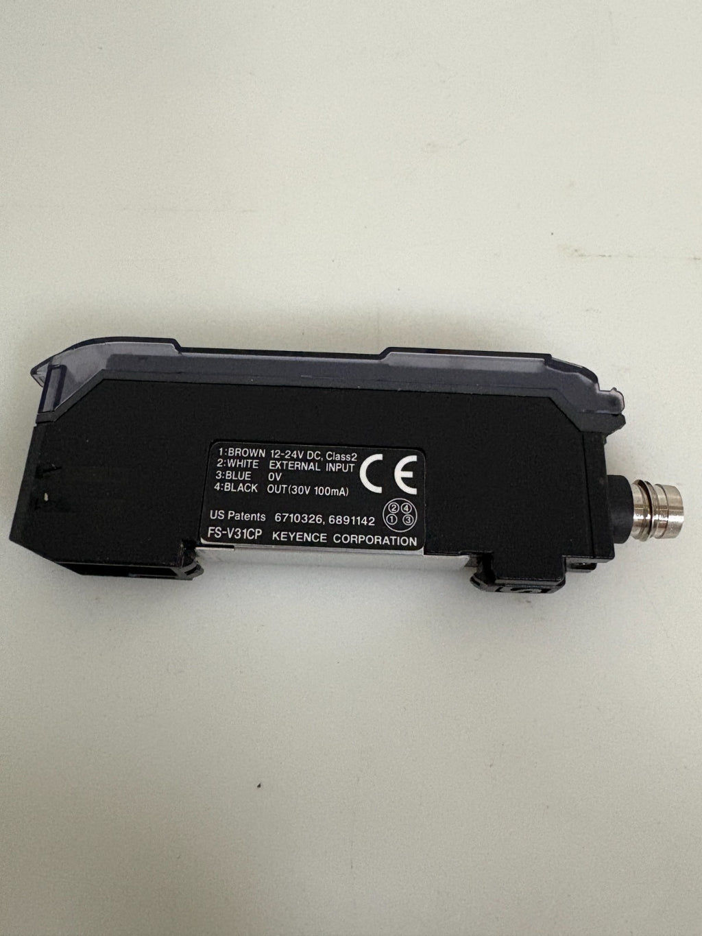 KEYENCE DIGITAL FIBER OPTIC SENSOR AMPLIFIER FS-V31CP2