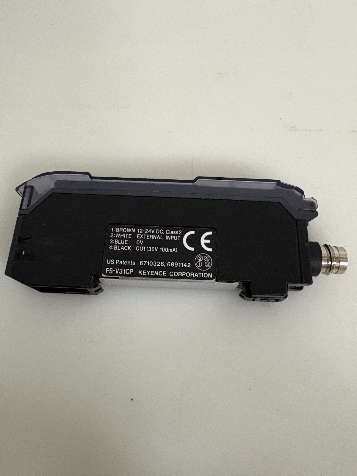 KEYENCE DIGITAL FIBER OPTIC SENSOR AMPLIFIER FS-V31CP2