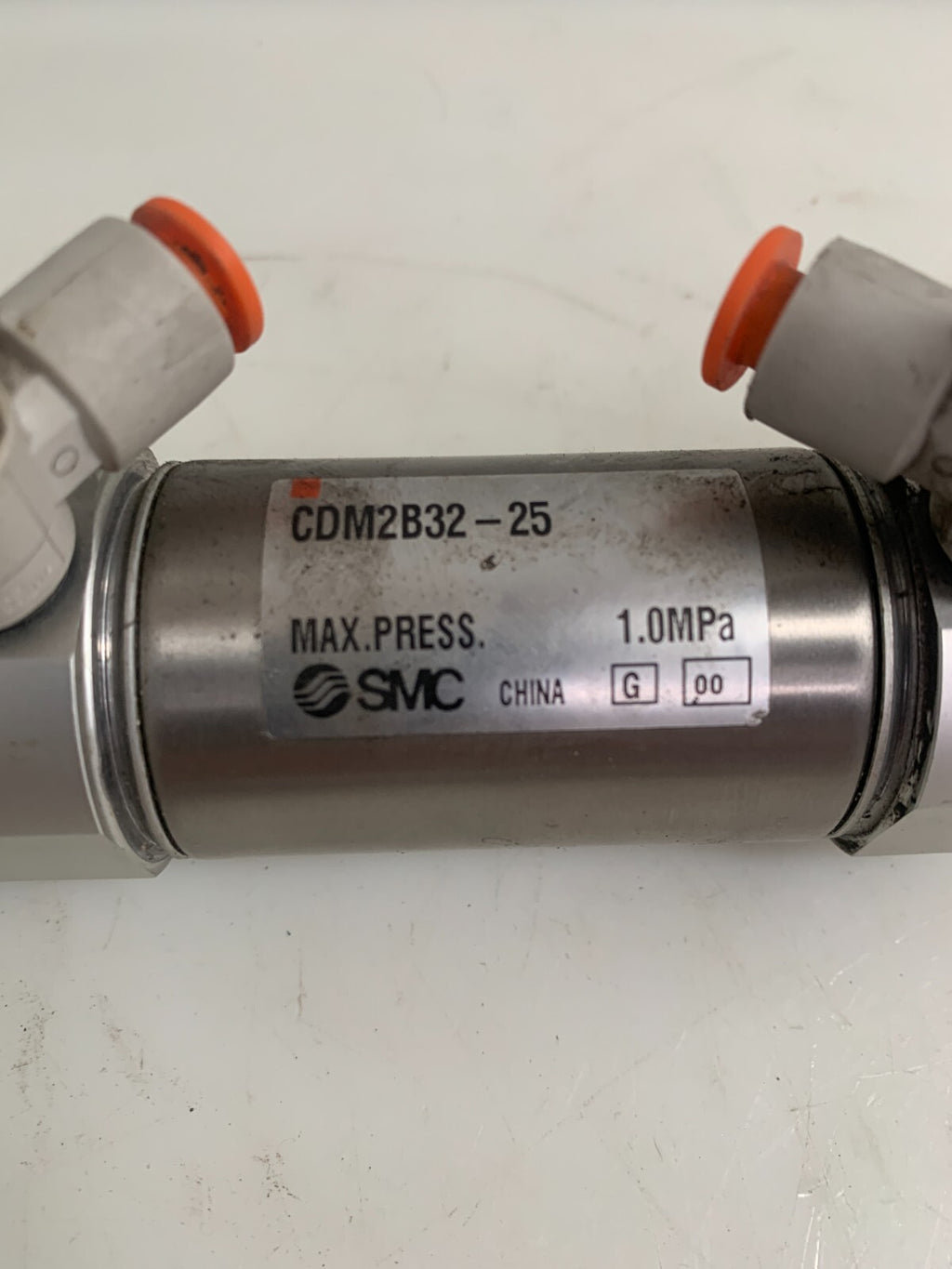 SMC DOUBLE ACTING SINGLE ROD PNEUMATIC CYLINDER CDM2B32-251