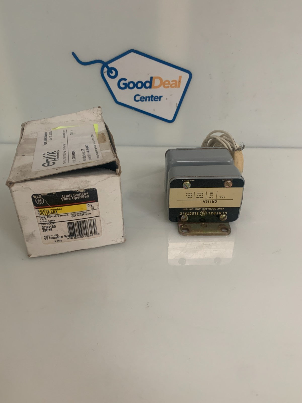 GENERAL ELECTRIC VANE OPERATED LIMIT SWITCH CR115A540