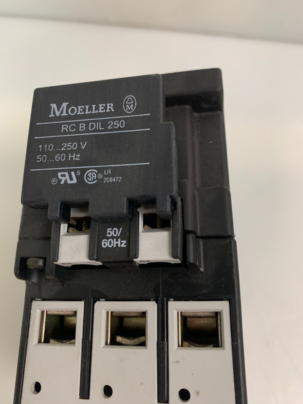 MOELLER DIL1AM CONTACTOR with RC-B-DIL-250 Surge Suppressor2