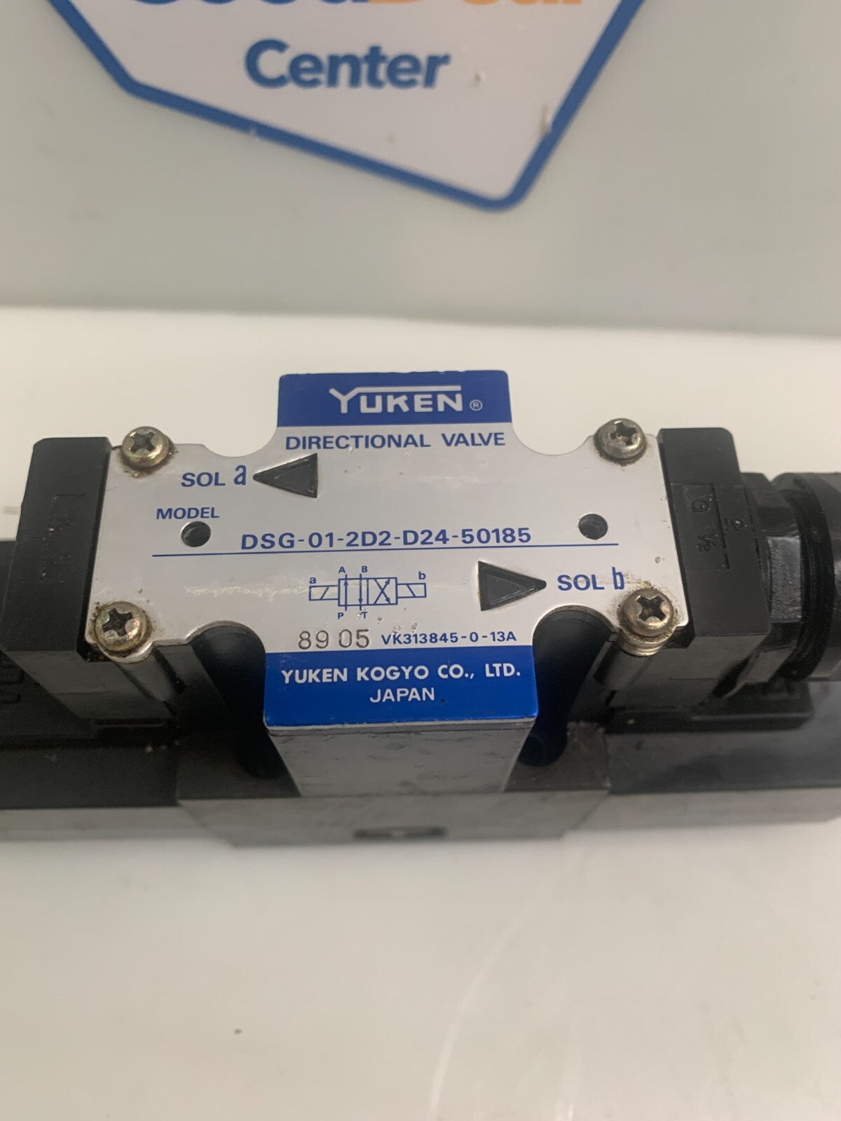 YUKEN   Directional Valve   DSG-01-2D2-D24-50185