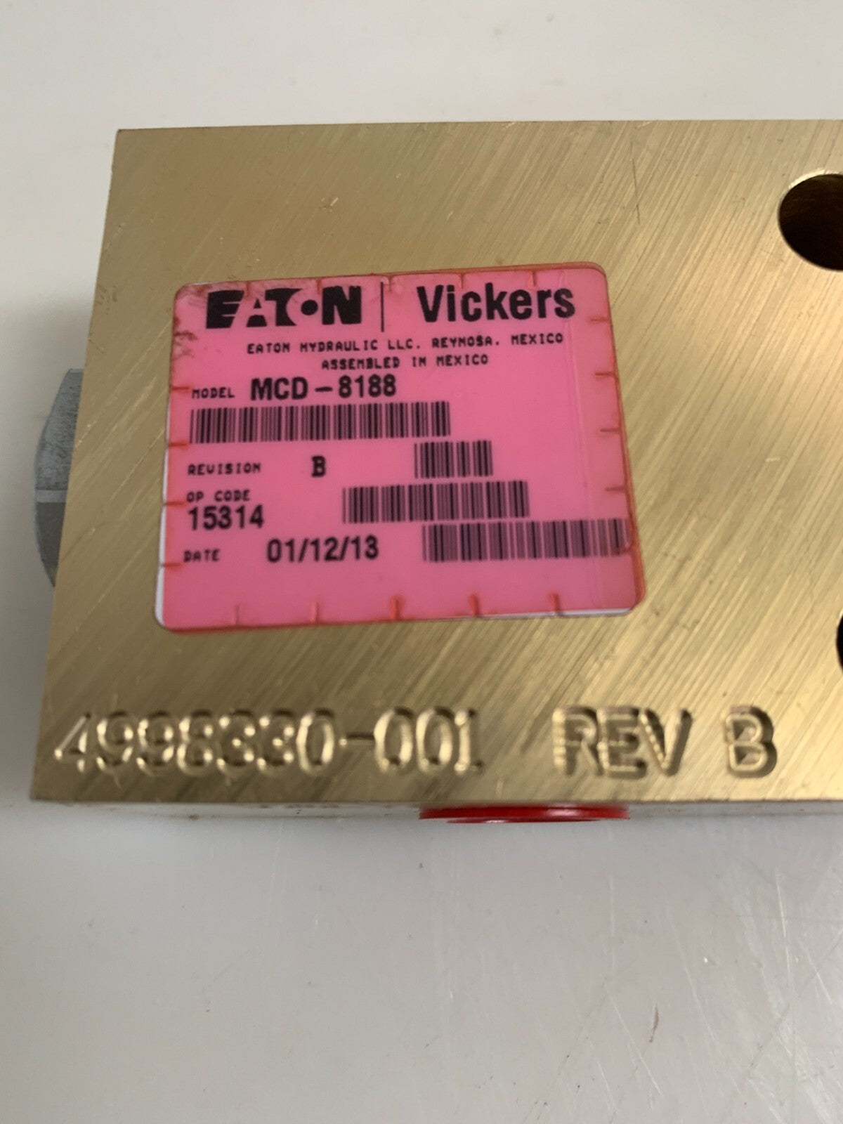 EATON VICKERS PNEUMATIC VALVE MCD-81881