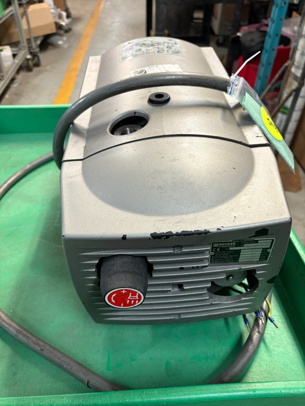 BECKER ROTARY VANE VACUUM PUMP S2190320 YT 4.250