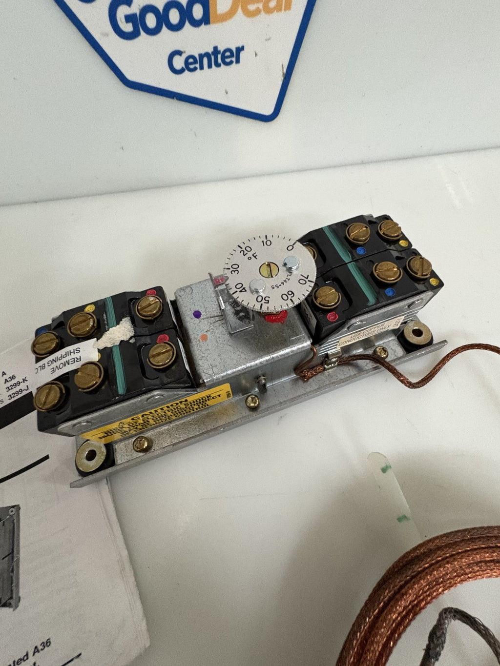 JOHNSON CONTROLS TEMPERATURE CONTROLLER #A36AHA-58C