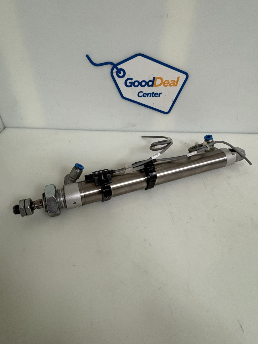 FESTO PNEUMATIC CYLINDER DSNU-25-PPS-A 26688848 W/2 SENSOR