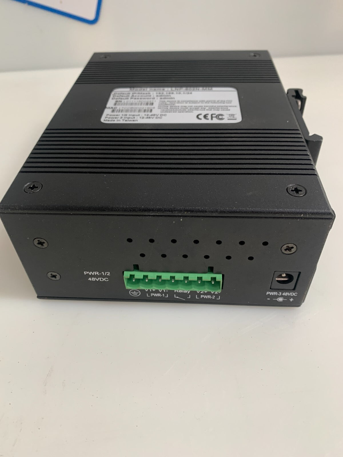 LANO LINX   Industrial 6 Port Ethernet Switch   LNP-602N-MM