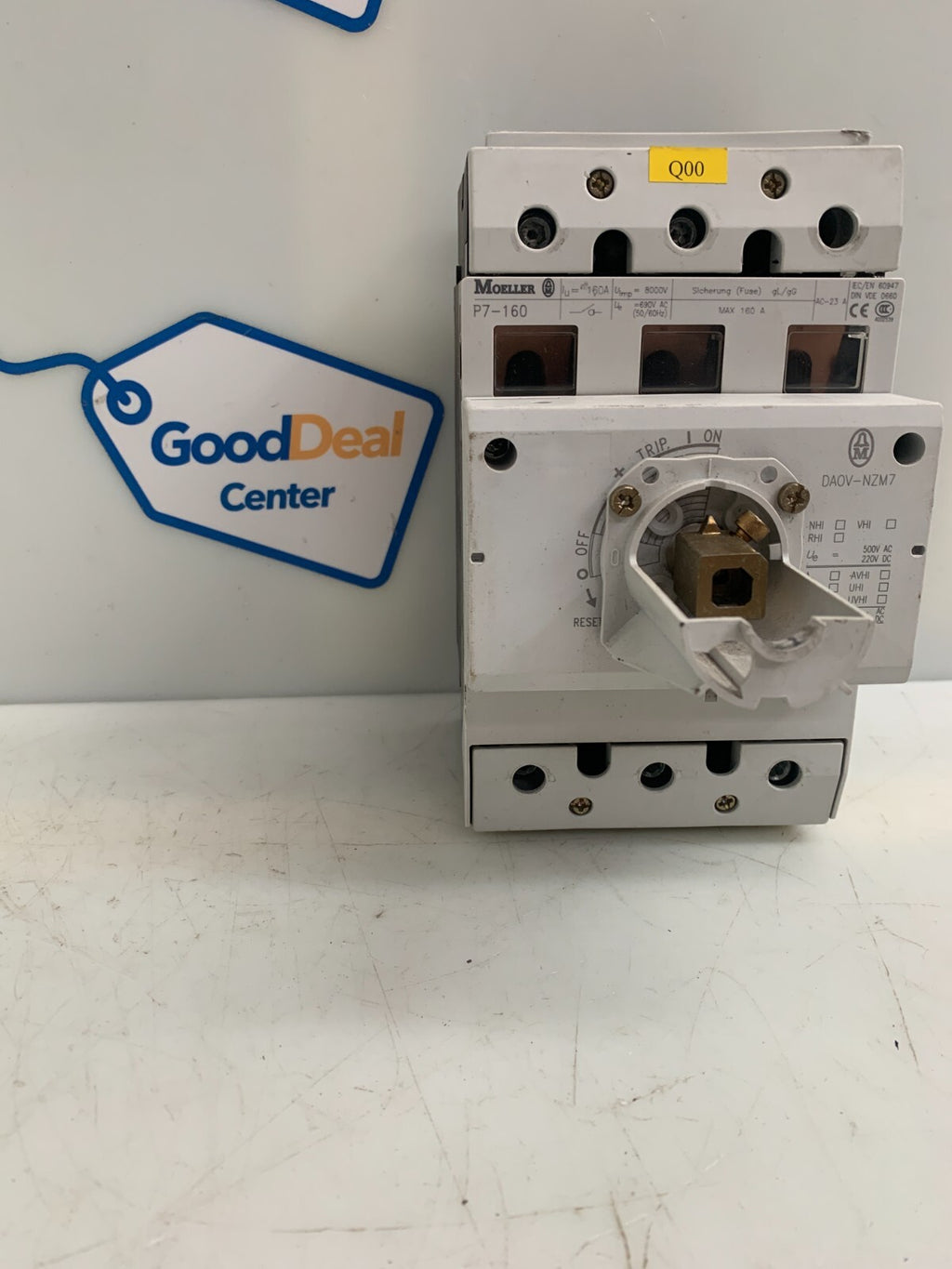 EATON / MOELLER  P7-160  Fuse Holder  w/DADV-NZM7  Shut Off Switch0