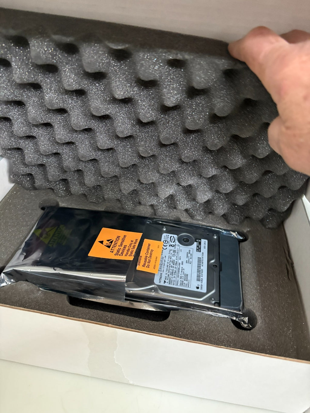 HITACHI DESKSTAR APPLE HDS725050KLA360 SATA 500 GB
