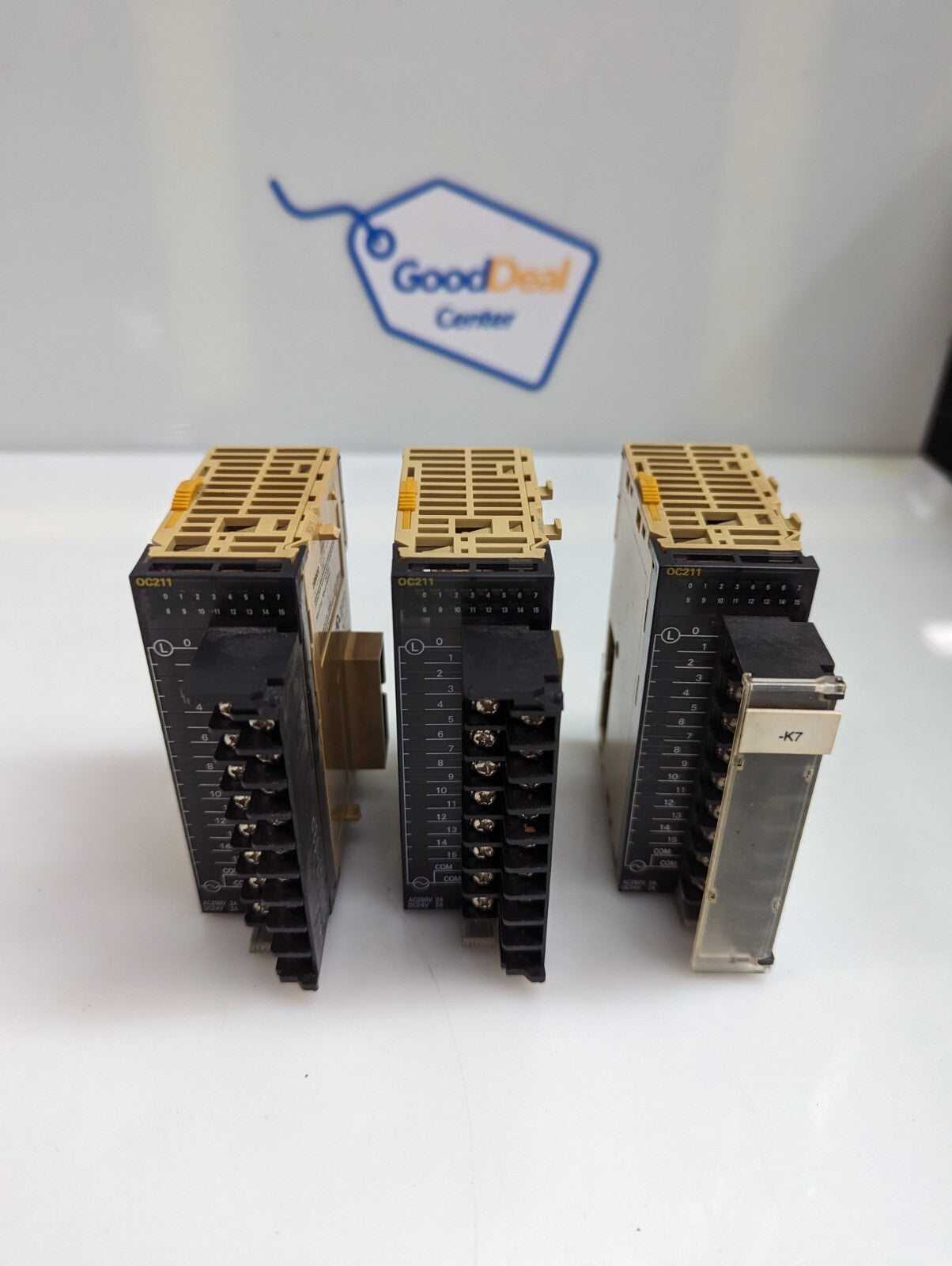 Omron CJ1W-OC211 Output Unit