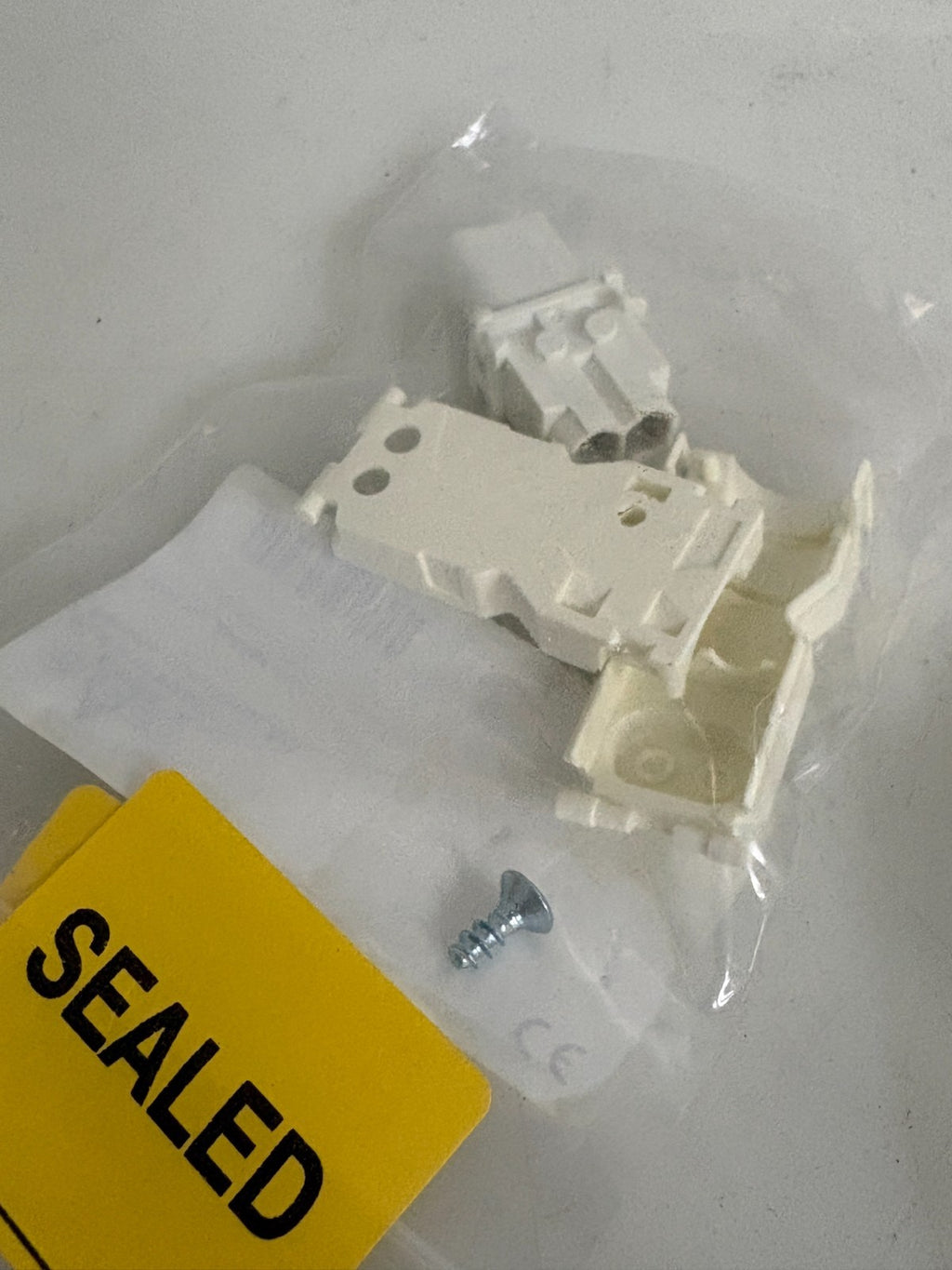 LOT OF 3 STEGO FEMALE CONNECTOR AC 264057