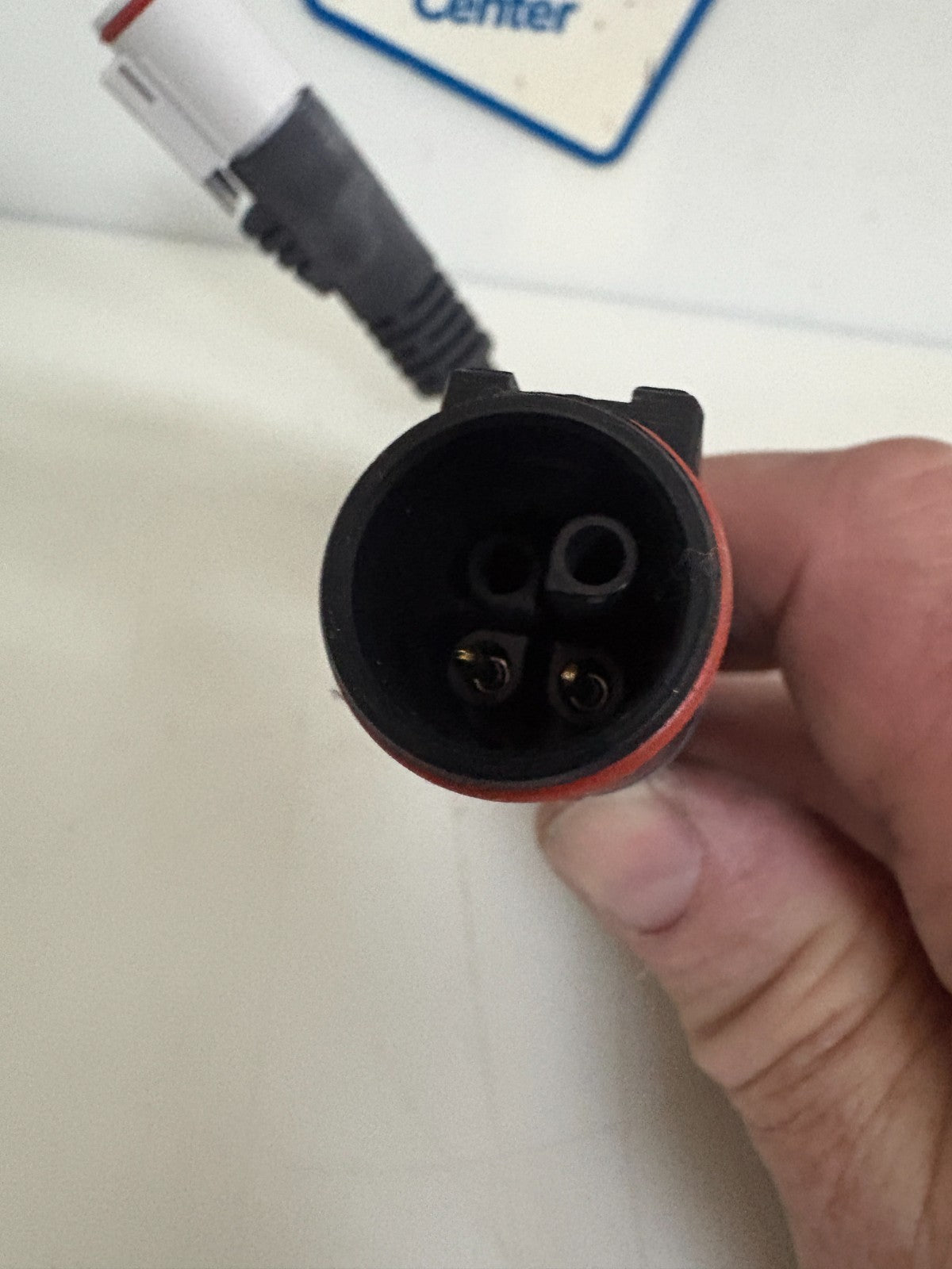 SOURIAU UTL OM CABLE ASSY UTL6V3SG1PS01FT01A1