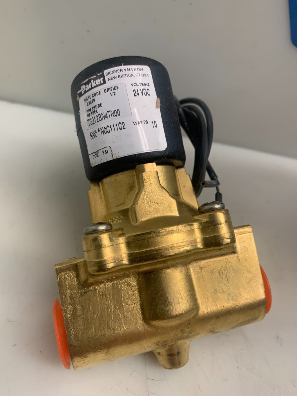PARKER  7321BN4TN00  Skinner Valve0