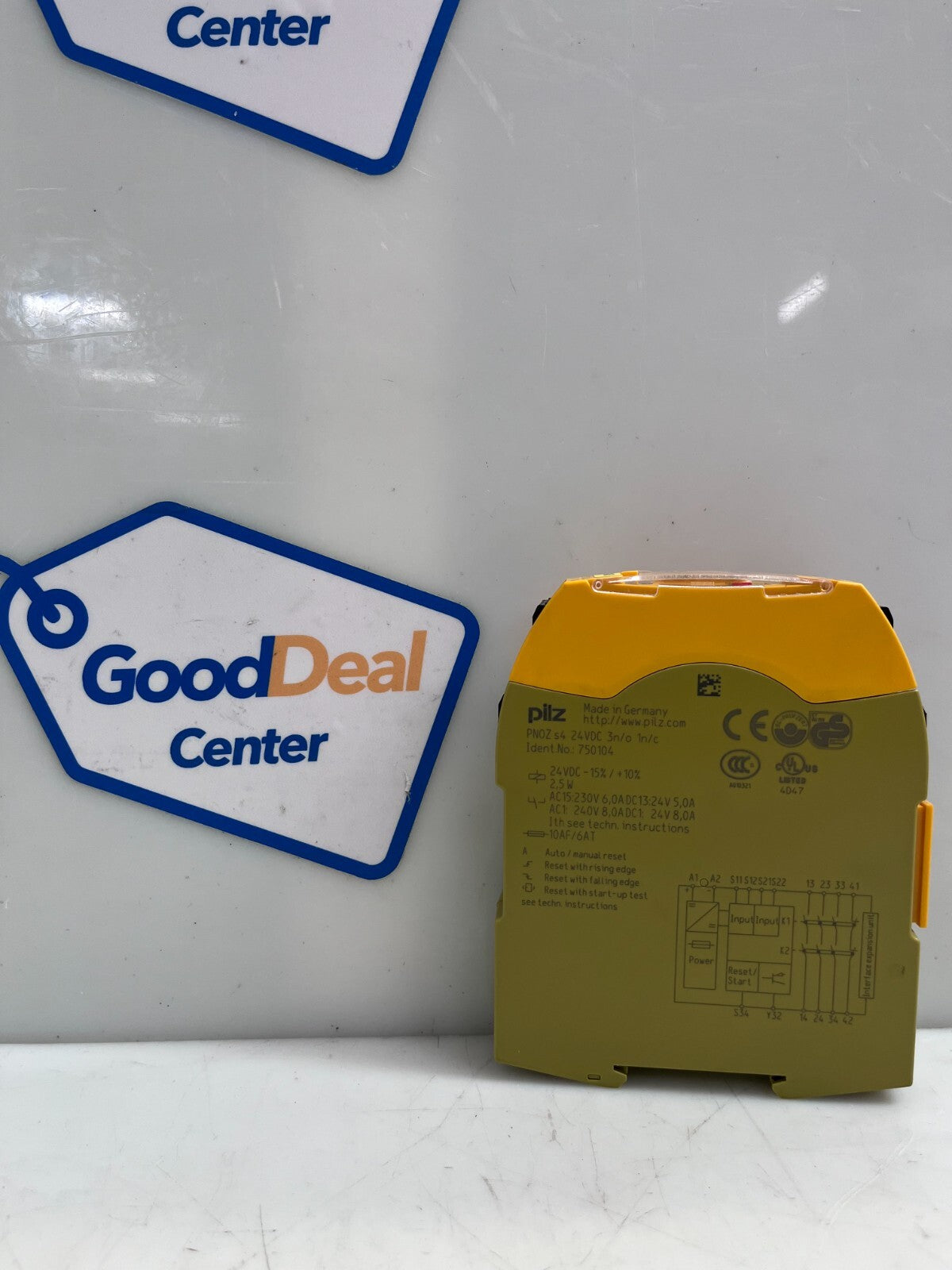 PILZ 750104 PNOZ s4 24VDC 3n/o 1n/c  Safety Relay