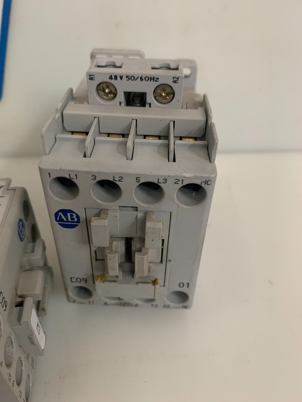 LOT OF 5 ALLEN BRADLEY CONTACTOR 100-C09*10 A