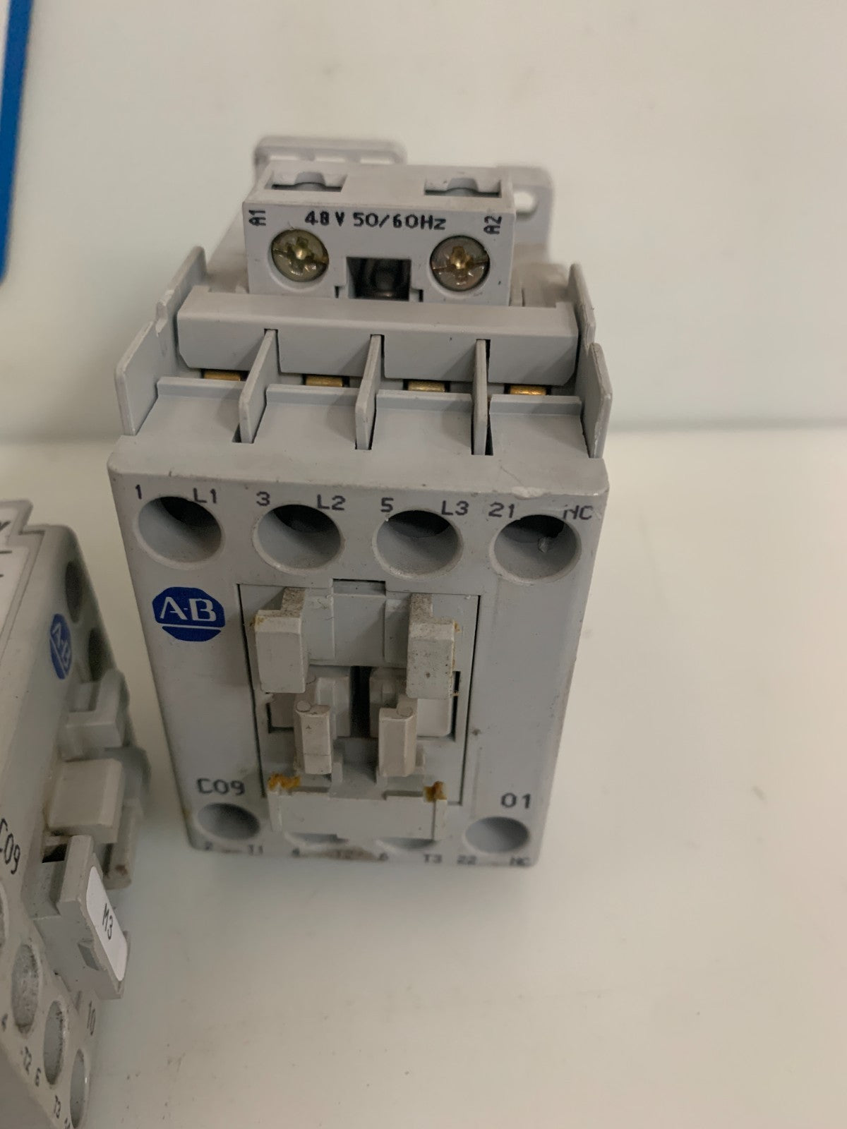 LOT OF 5 ALLEN BRADLEY CONTACTOR 100-C09*10 A