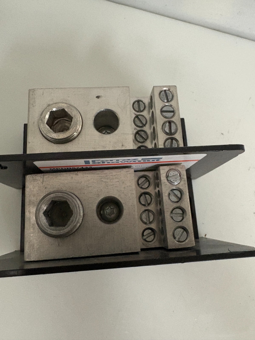 LOT OF 2 FERRAZ SHAWMUT POWER DIST TERMINAL BLOCK MPDB67430  MPDB67433