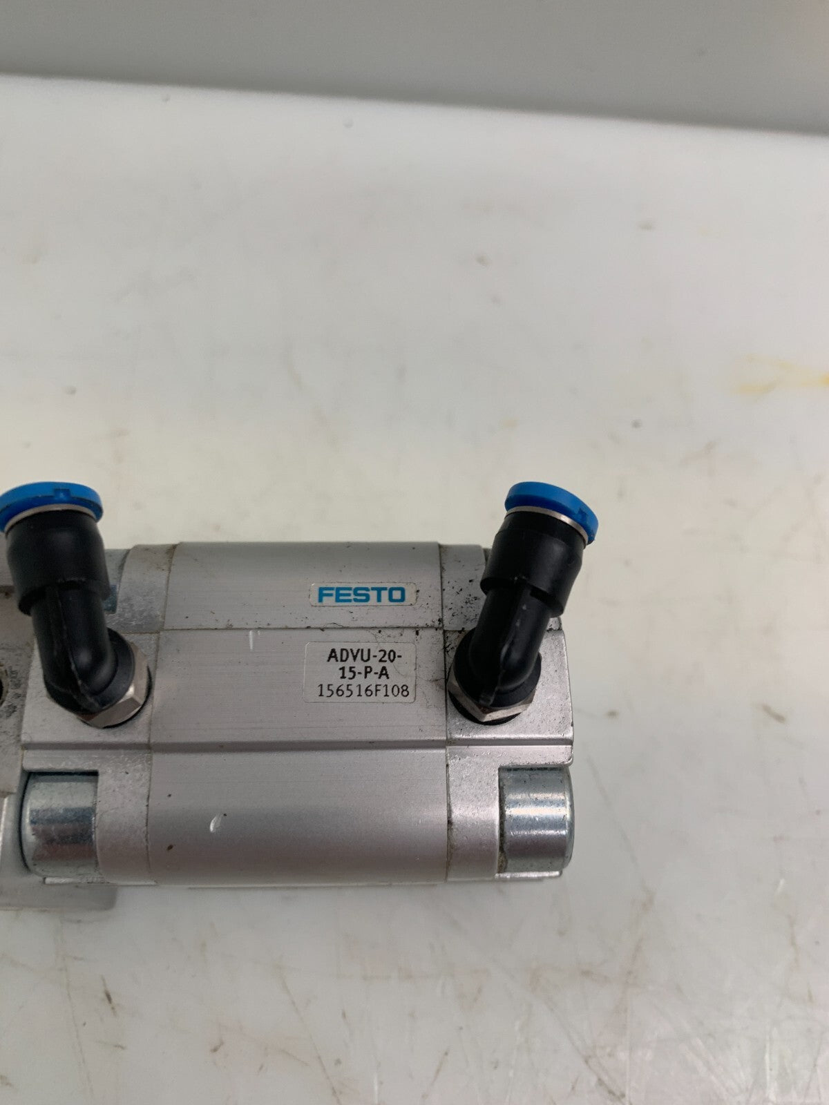 FESTO ADVU-20-15-P-A Pneumatic Compact Cylinders 156516