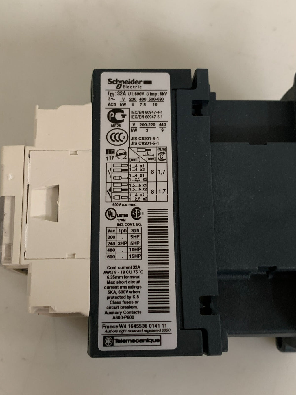 SCHNEIDER CONTACTOR LC1D18G7