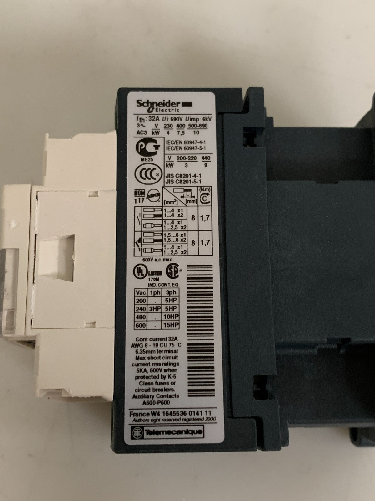 SCHNEIDER CONTACTOR LC1D18G7