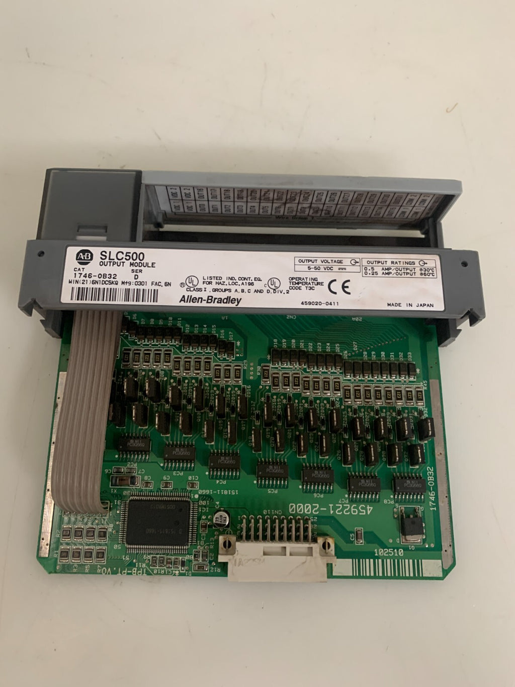 ALLEN BRADLEY SLC 500 OUTPUT MODULE 1746-0B32 SER D