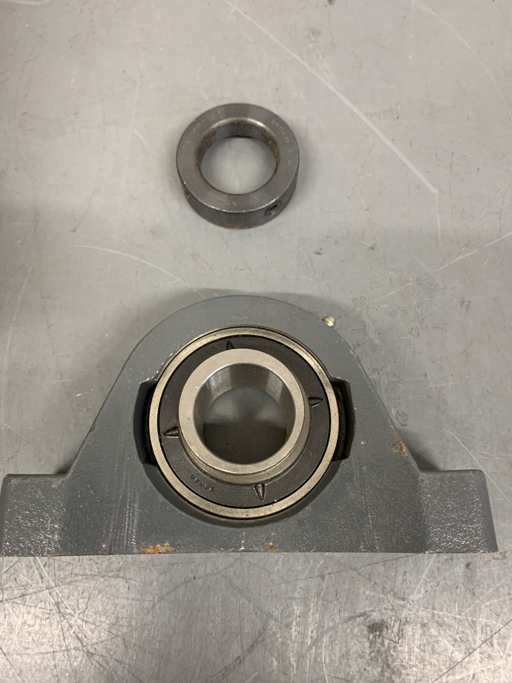 BOSTON GEAR PILLOW BLOCK BEARING 06866-8H2