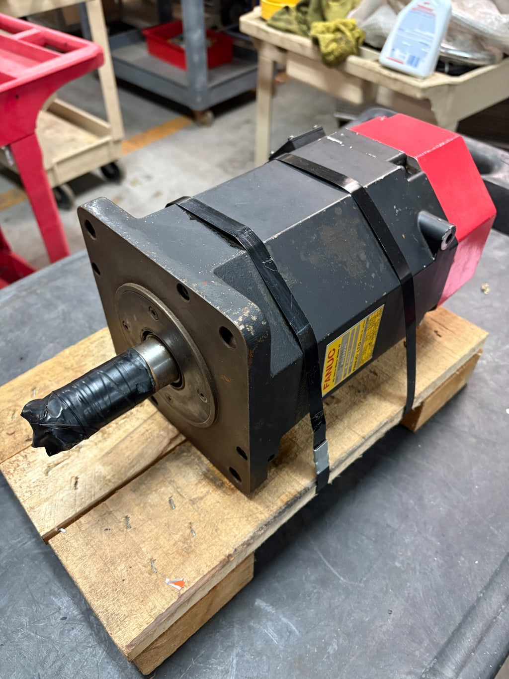 GE FANUC SERVO MOTOR MODEL 10 TYPE A06B-0501-B031
