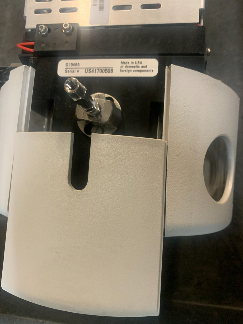 AGILENT Source Unit  w/Vacuum Assembly & AGILENT  Electro Spray Ion Source