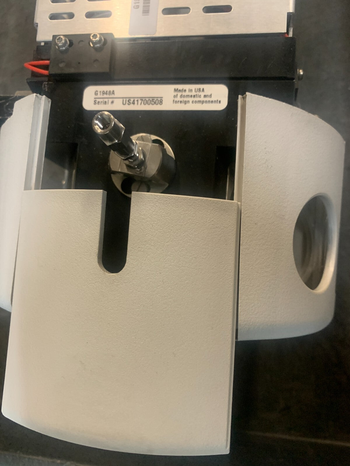 AGILENT Source Unit  w/Vacuum Assembly & AGILENT  Electro Spray Ion Source