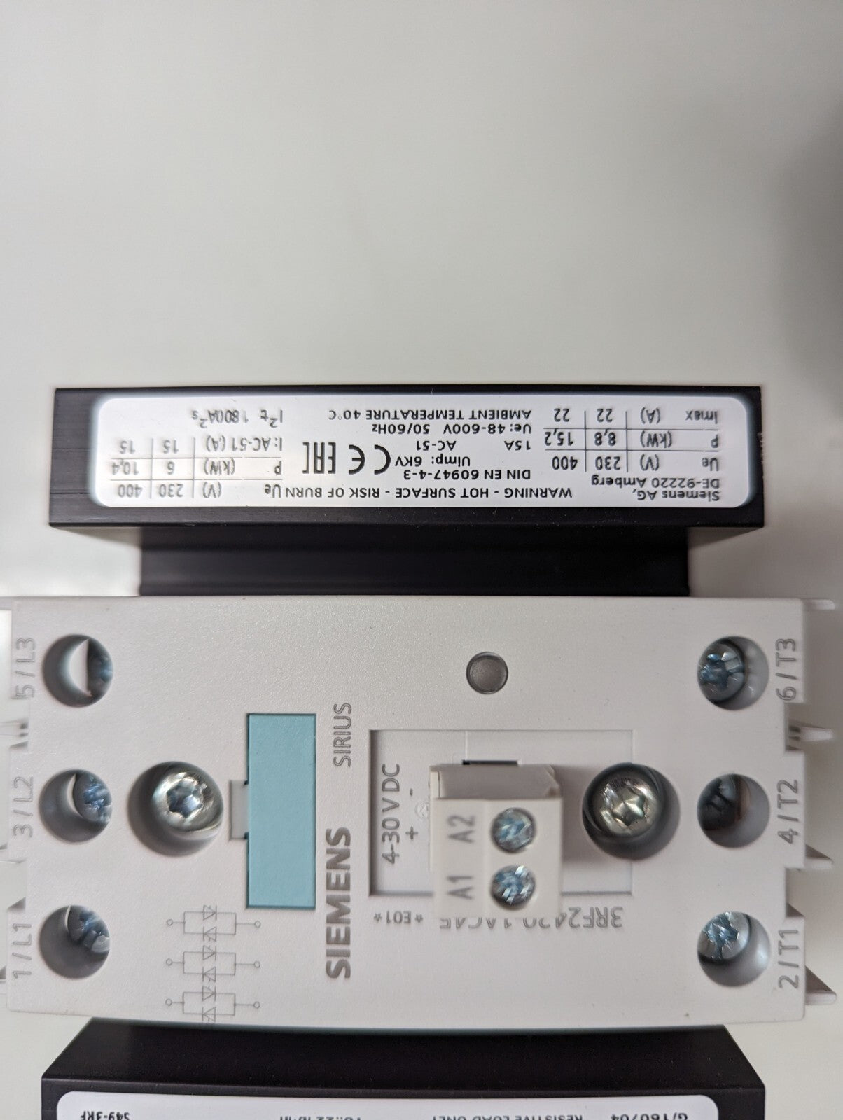 Siemens 3RF2420-1AC45 Solid State Relay Connector