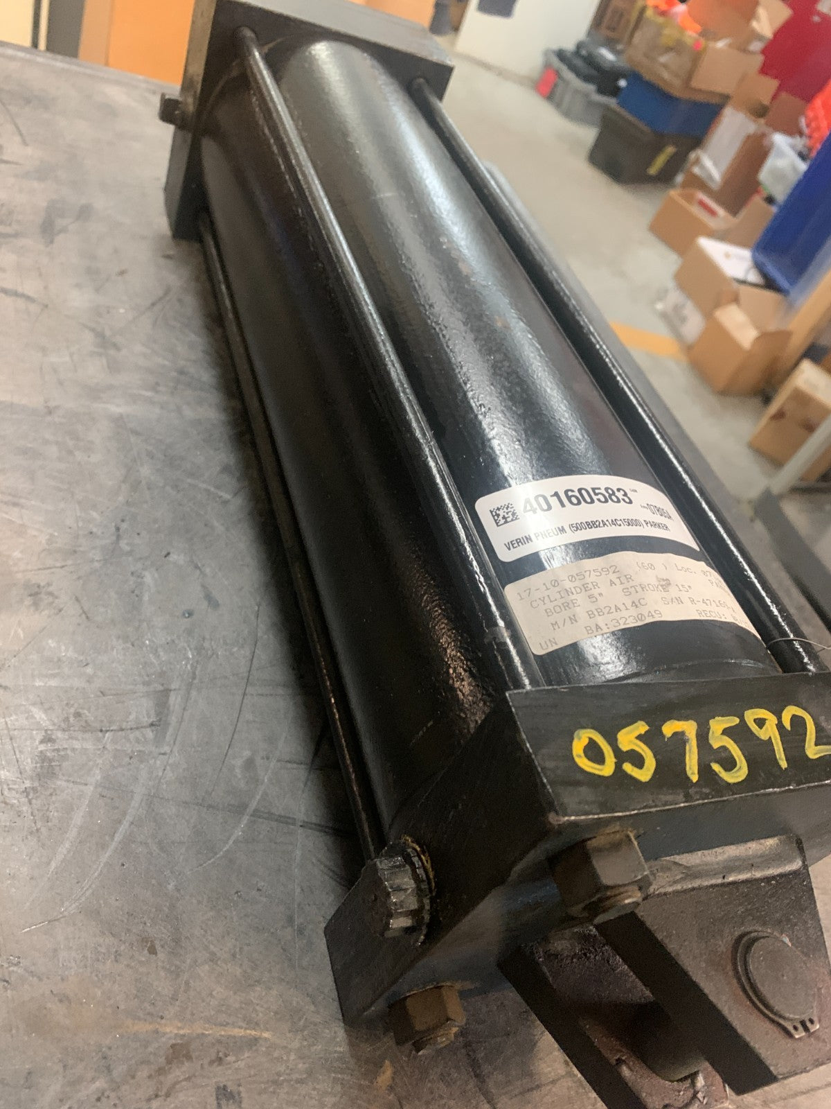PARKER SERIE 2H HYDRAULIC BORE 5" STROKE 15" CYLINDER CBB2A14C