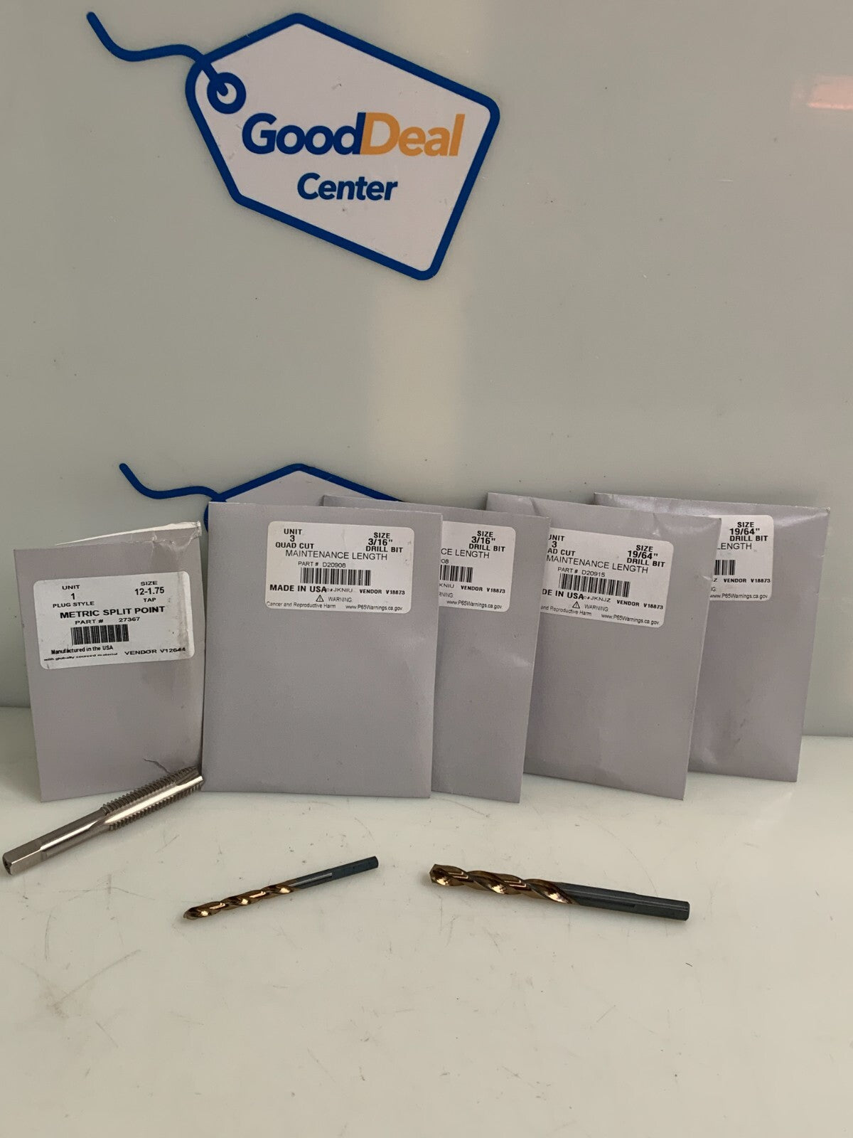 MIX LOT QUAD CUT DRILL BIT D 20915 19/64" 2 PAK OF 3 D20908 3/16" 2 PAK OF 3