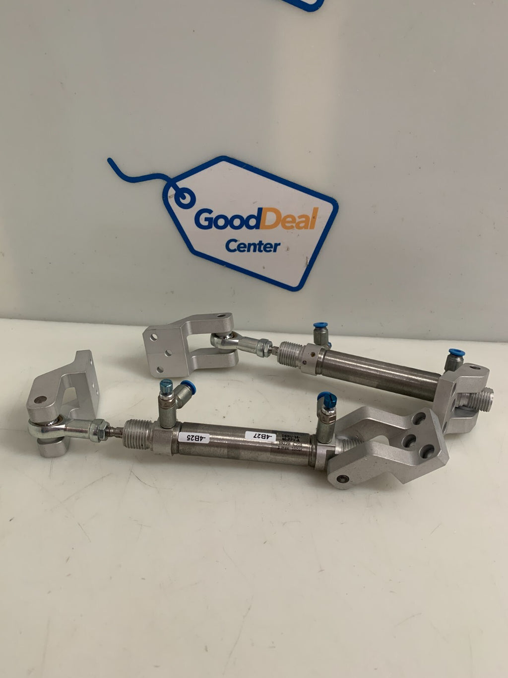 LOT OF 2 FESTO PNEUMATIC CYLINDER #19229 DSNU-16-40-PPV-A W/FITTING0