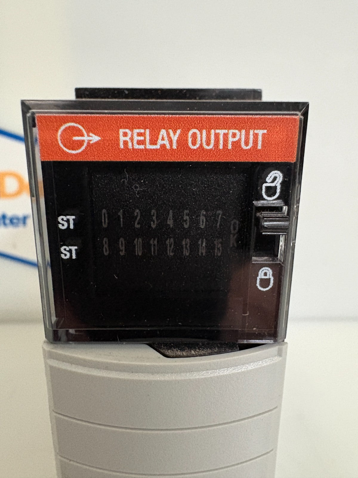 ALLEN BRADLEY CONTROL LOGIX 16 PT DIGITAL RELAY MODULE 1756-0W16I SER A1