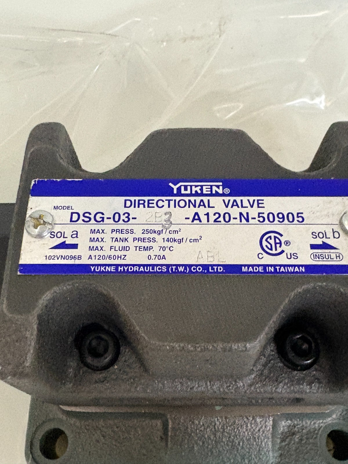 YUKEN DIRECTIONAL VALVE DSG-03-2B3-A120-N-509051