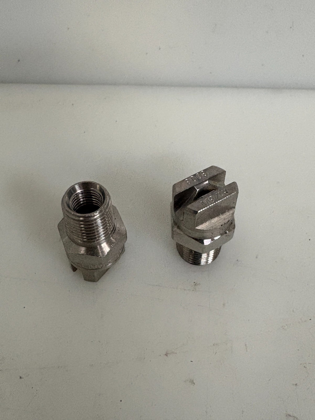 LOT OF 25 SPRAYING SYSTEMS S.STEEL 1/8 H18VV316SS8008 VEE JET SPRAY NOZZLE