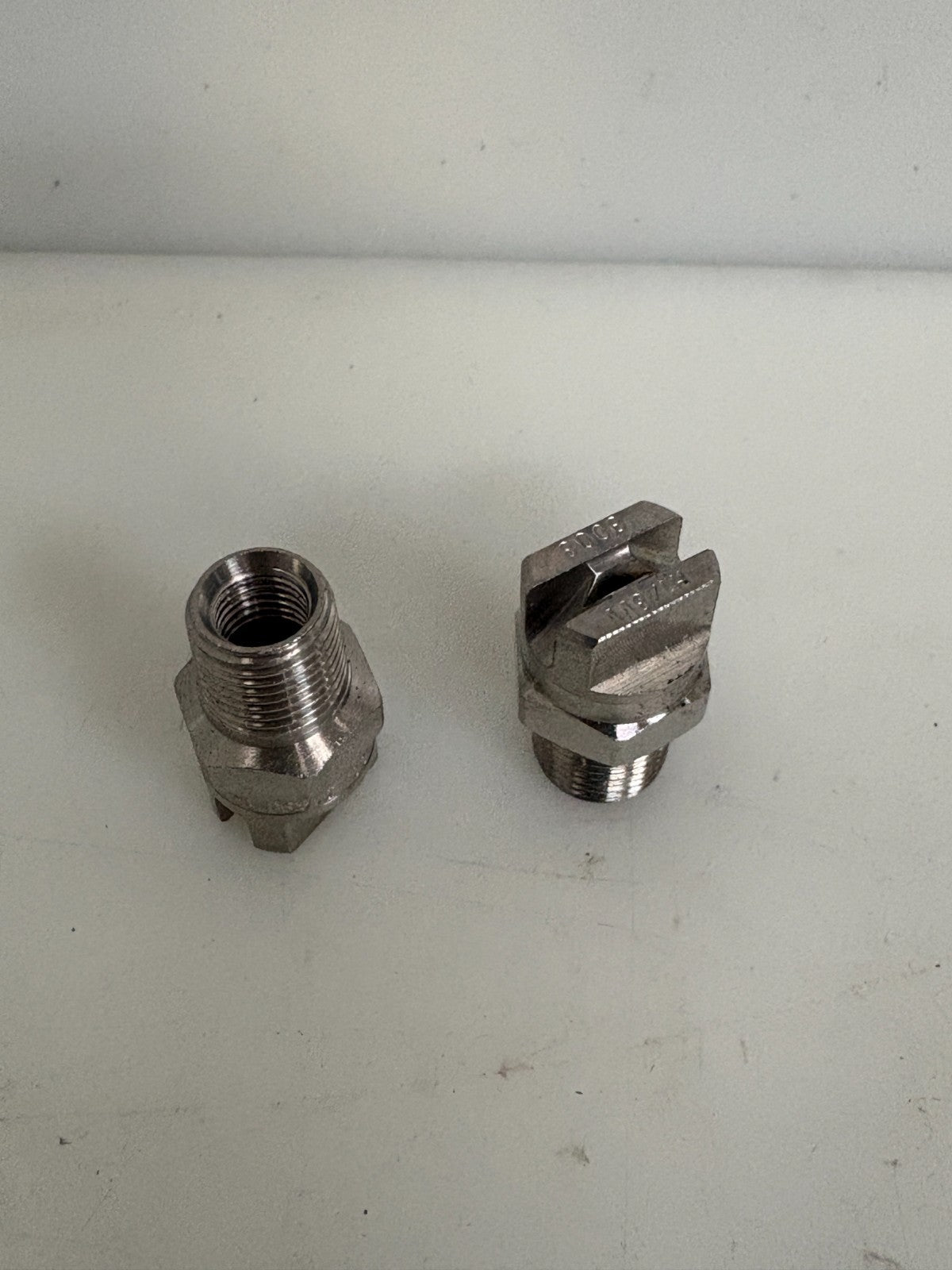 LOT OF 25 SPRAYING SYSTEMS S.STEEL 1/8 H18VV316SS8008 VEE JET SPRAY NOZZLE