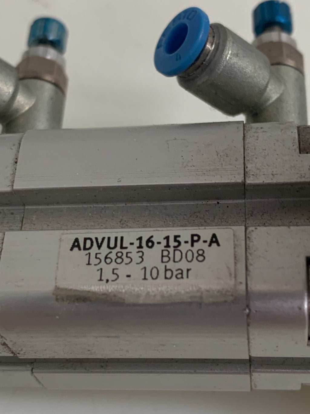 FESTO   ADVUL-16-15-PA   Pneumatic Cylinder 156853  W/2 Adjustable Valves