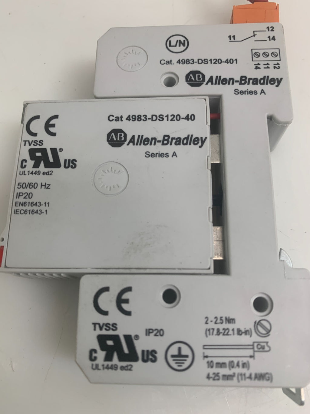 ALLEN BRADLEY   Surge Suppressor  4983-DS120-40   w/Base 4983-DS120-401