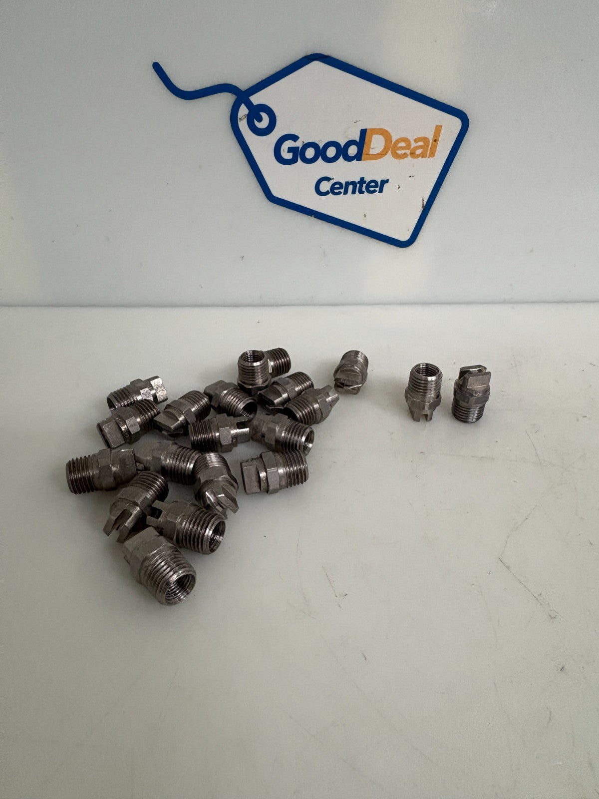 LOT OF 20 SPRAYING SYTEMS 1/4 SPRAY NOZZLE #50237 H14VVSS110015