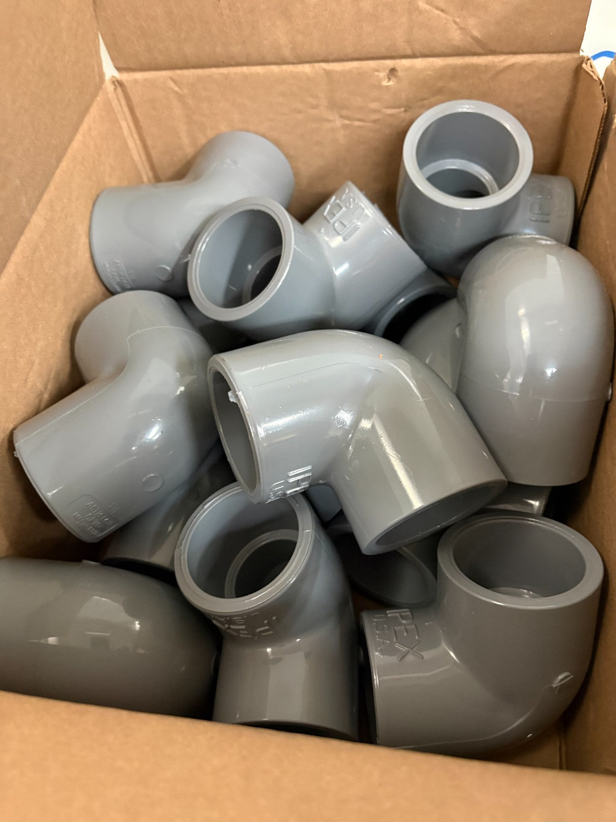 IPEX 1 1/2" ELBOW CPVC SCH80 SOCKET TO SOCKET BOX OF 152